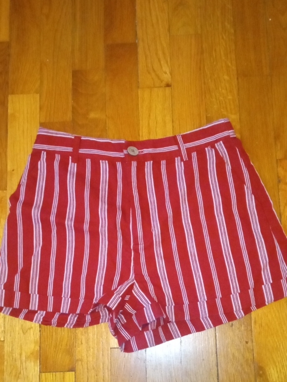 Juniors MEd red white shorts, Forever 21